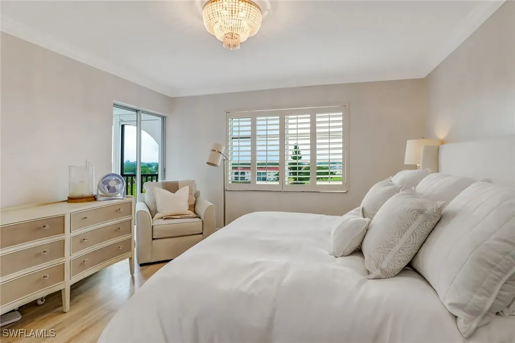 21 High Point Circle E Naples FL 34103