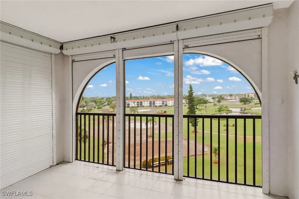 21 High Point Circle E Naples FL 34103