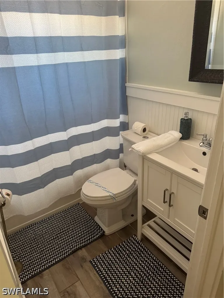 981 8th Terrace N Naples FL 34102
