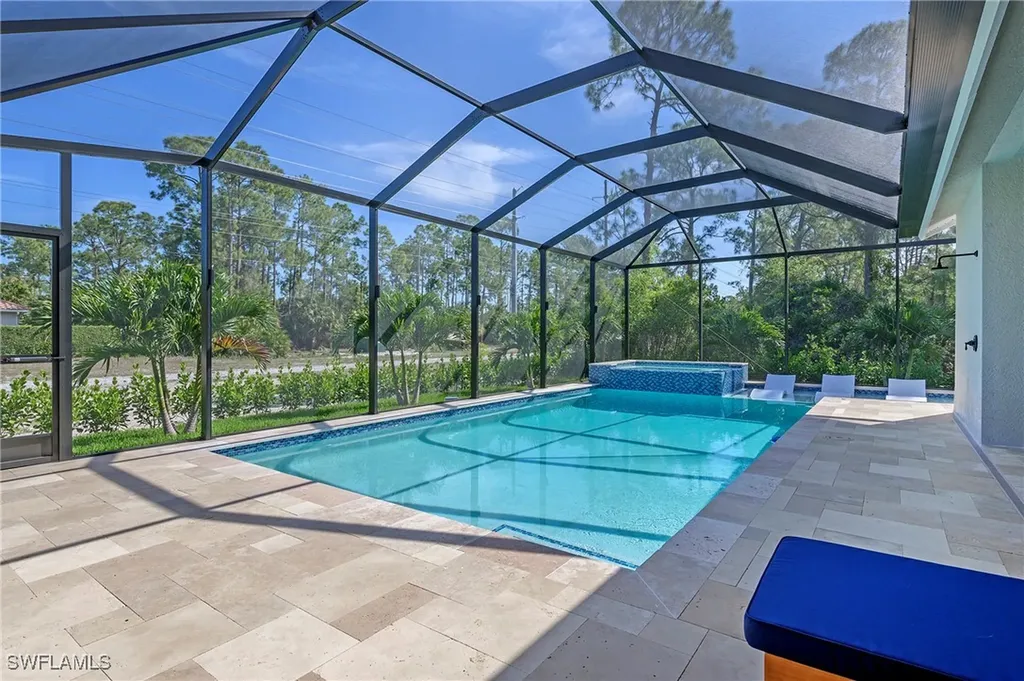 1020 Tivoli Lane Naples FL 34104