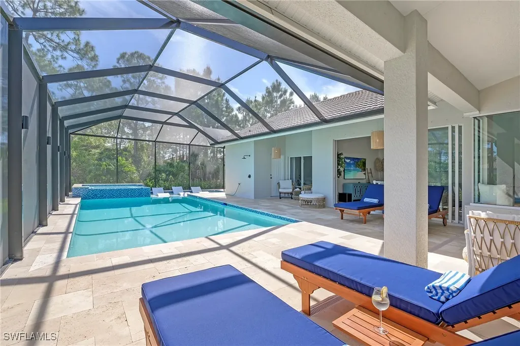 1020 Tivoli Lane Naples FL 34104