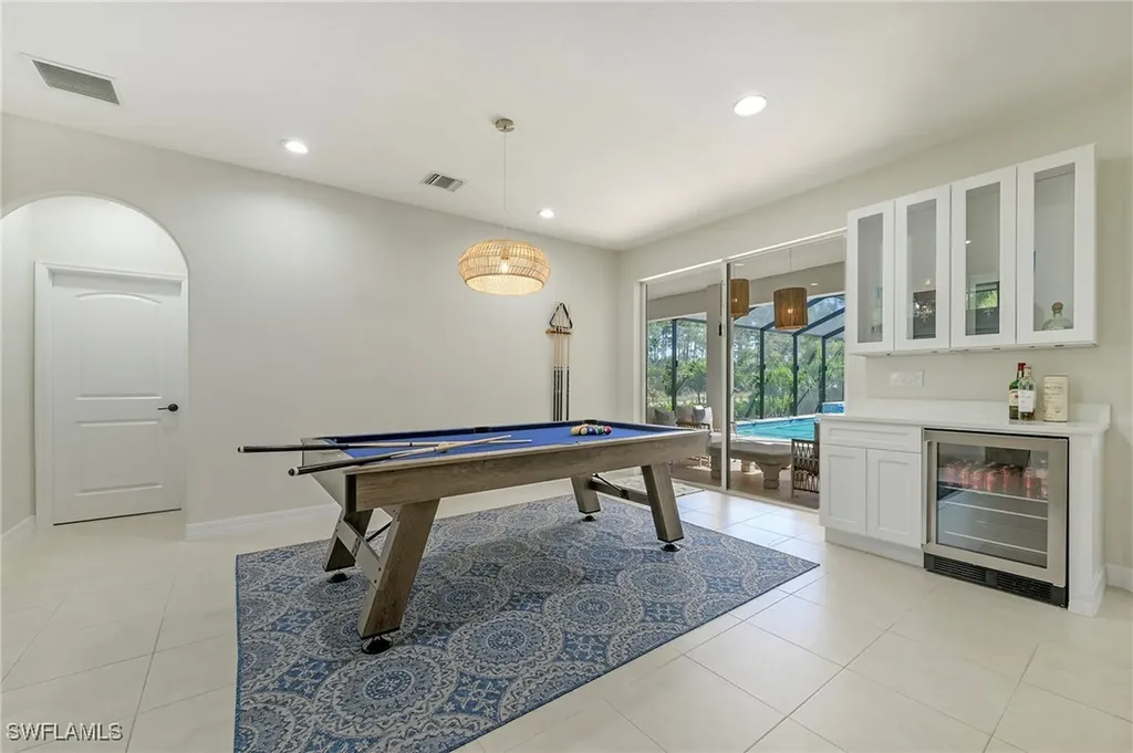 1020 Tivoli Lane Naples FL 34104