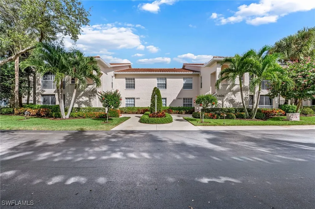 104 Siena Way Naples FL 34119