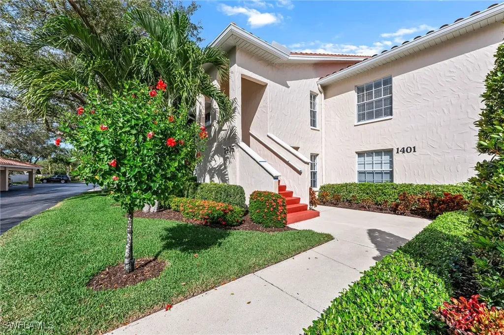 104 Siena Way Naples FL 34119