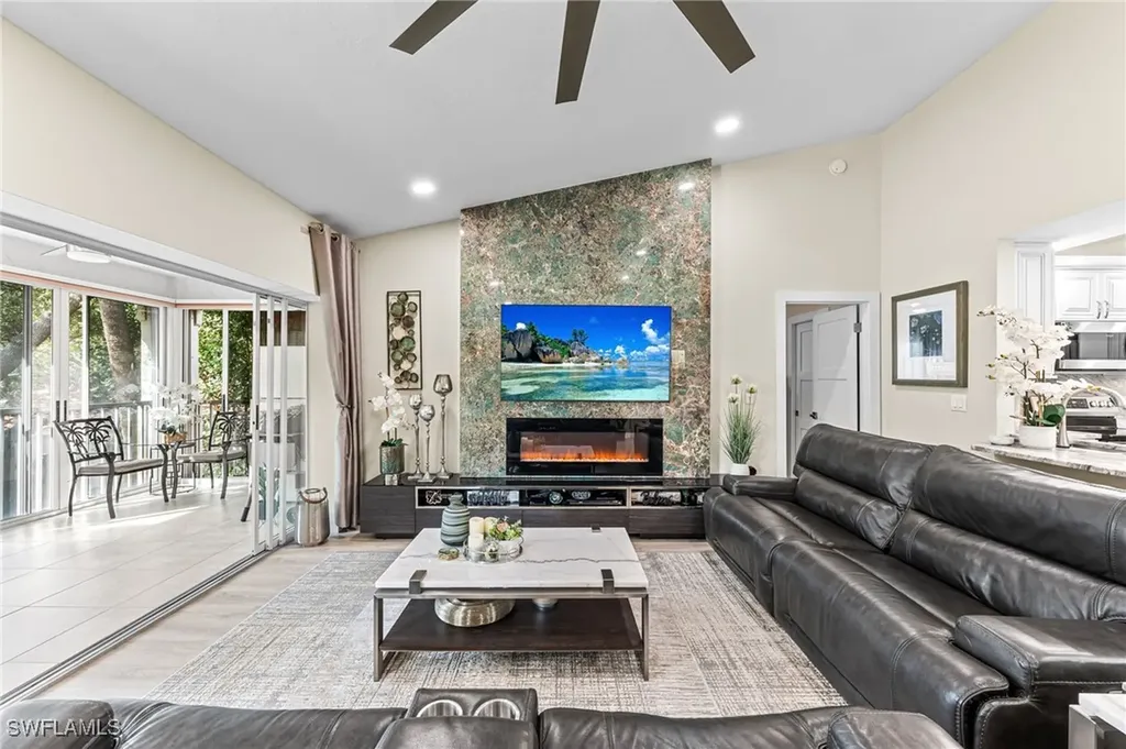 104 Siena Way Naples FL 34119