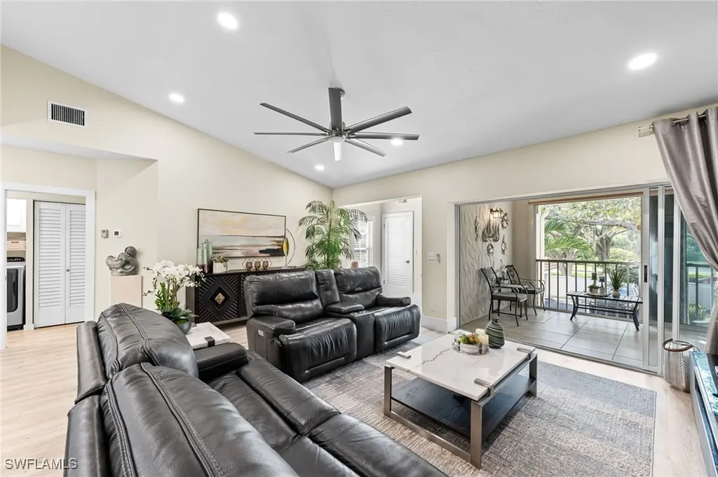 104 Siena Way Naples FL 34119