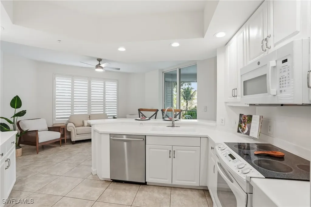 325 Dunes Boulevard Naples FL 34110