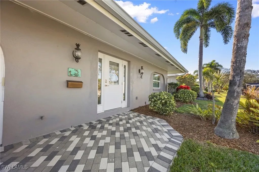 3 Crooked Lane Naples FL 34112