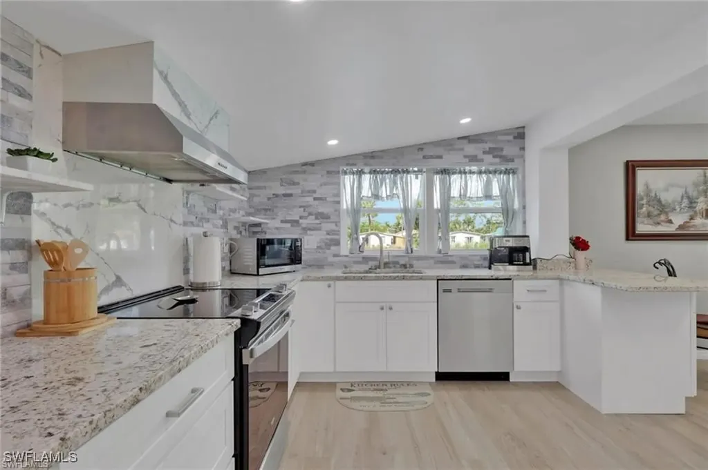 829 107th Avenue N Naples FL 34108