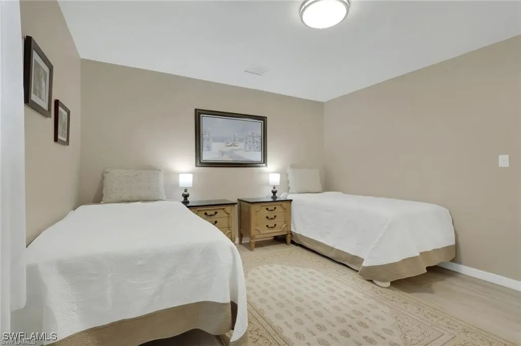 829 107th Avenue N Naples FL 34108