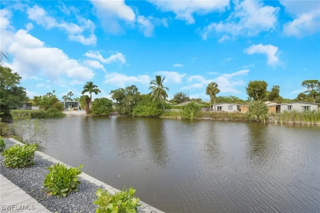 829 107th Avenue N Naples FL 34108