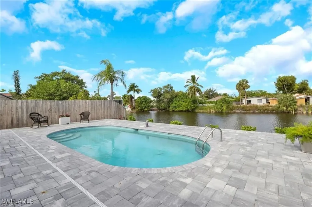 829 107th Avenue N Naples FL 34108