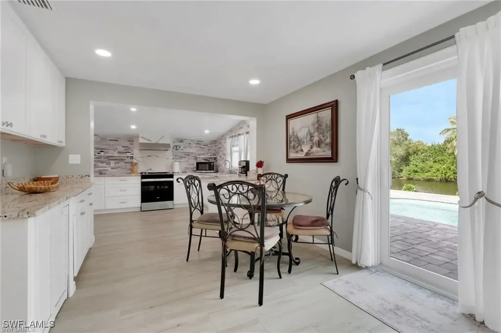 829 107th Avenue N Naples FL 34108