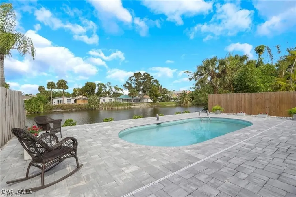 829 107th Avenue N Naples FL 34108