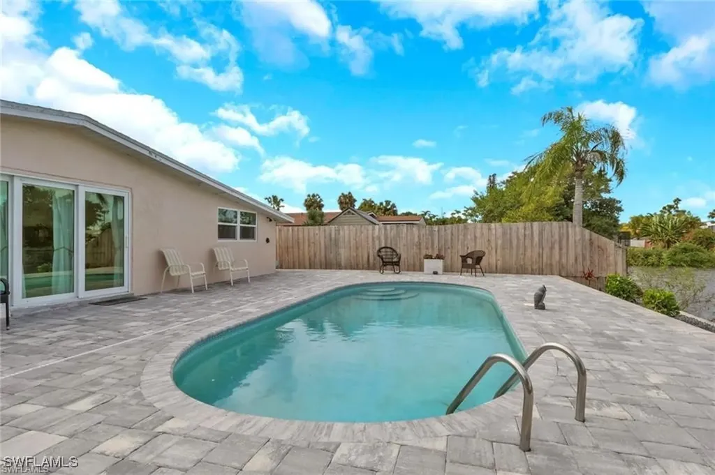 829 107th Avenue N Naples FL 34108