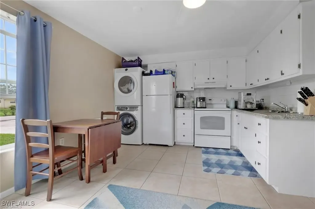 829 107th Avenue N Naples FL 34108