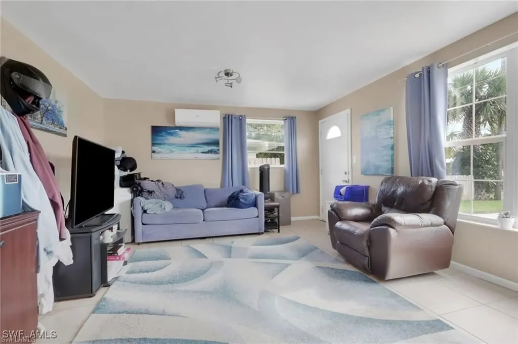 829 107th Avenue N Naples FL 34108