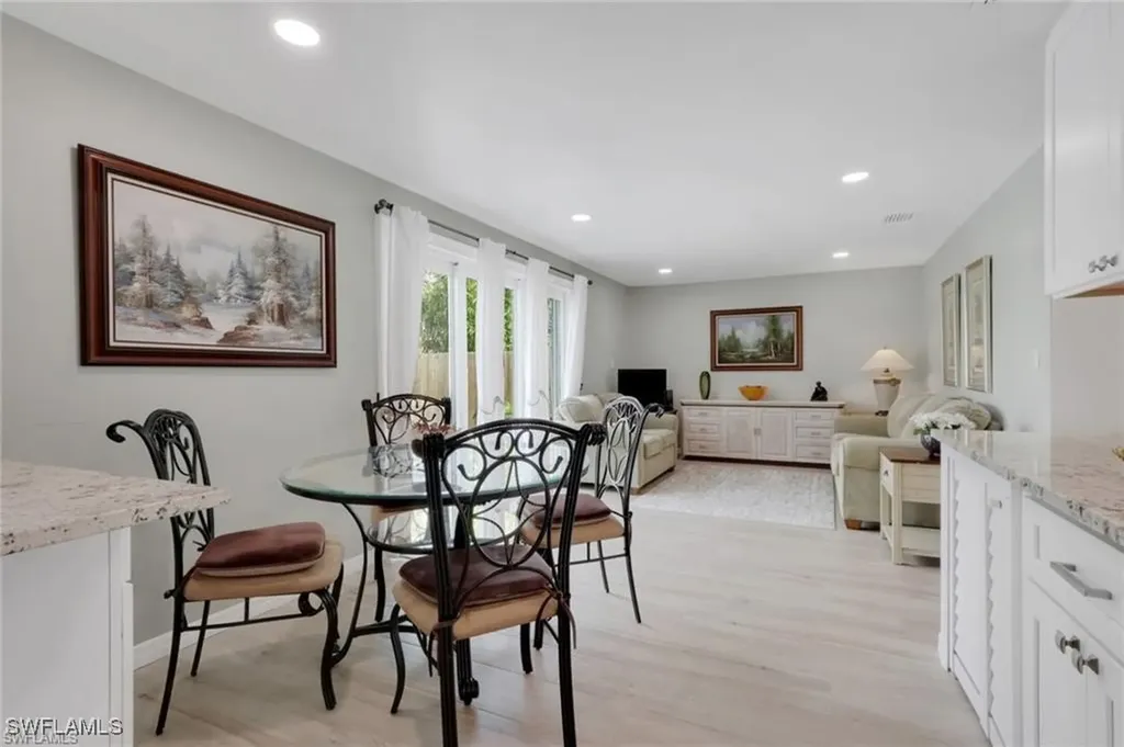 829 107th Avenue N Naples FL 34108