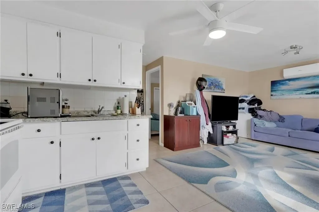829 107th Avenue N Naples FL 34108