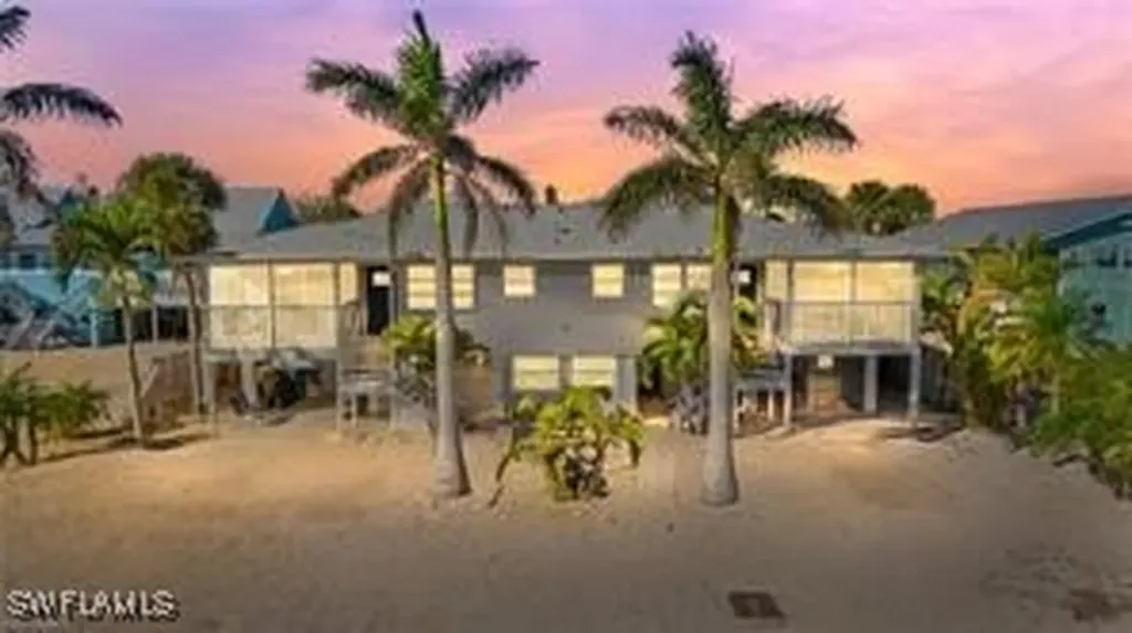 423 Lazy Way Fort Myers Beach FL 33931