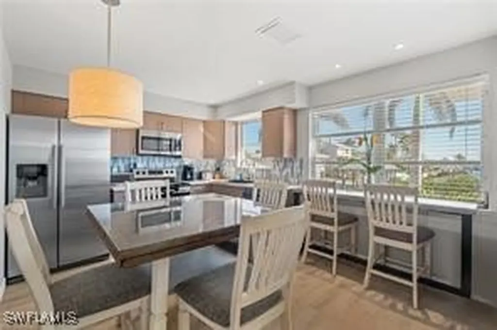 423 Lazy Way Fort Myers Beach FL 33931