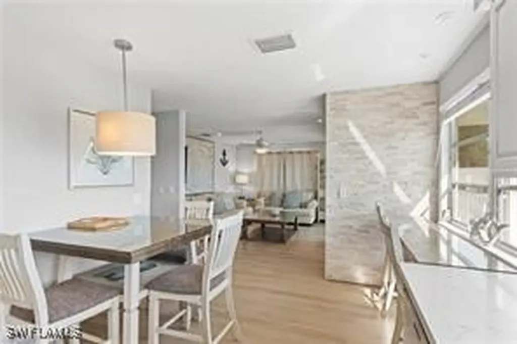 423 Lazy Way Fort Myers Beach FL 33931