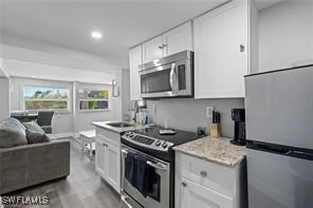 423 Lazy Way Fort Myers Beach FL 33931