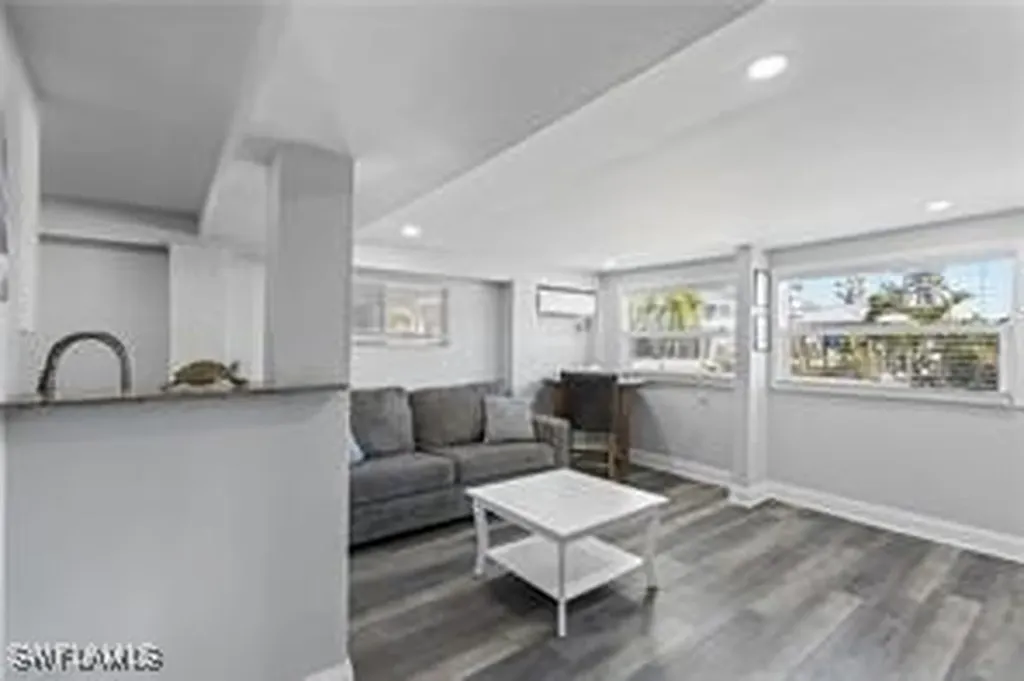 423 Lazy Way Fort Myers Beach FL 33931