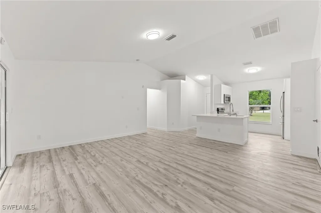 3340 35th Avenue NE Naples FL 34120