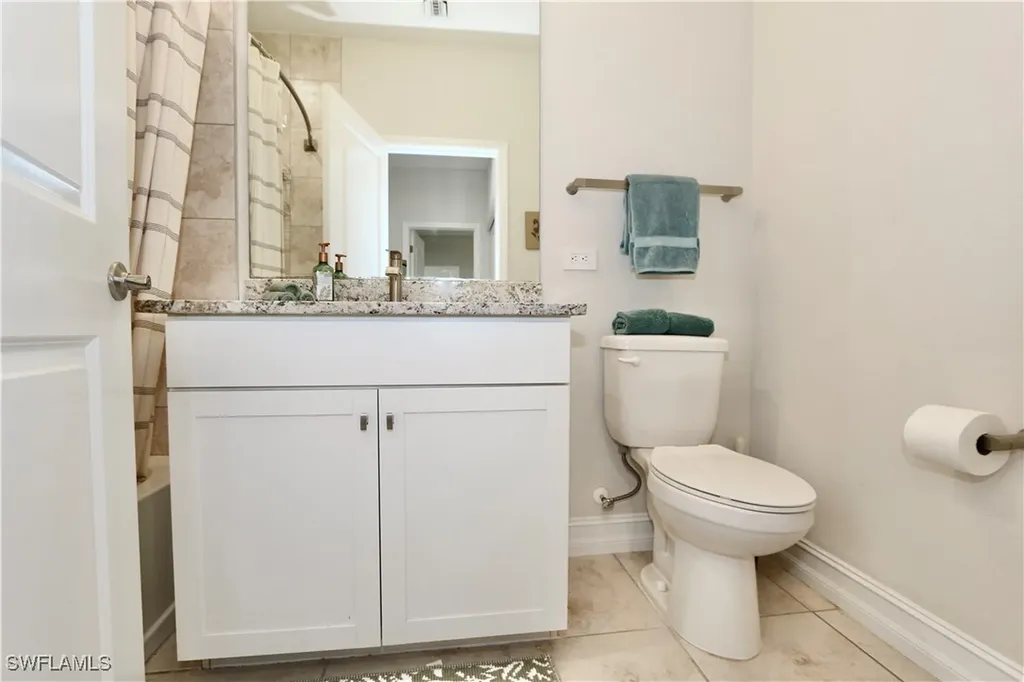 7352 Rockefeller Drive Naples FL 34119