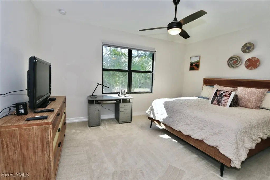 7352 Rockefeller Drive Naples FL 34119