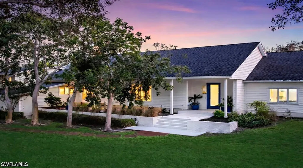 Naples FL, 586 Yucca Road