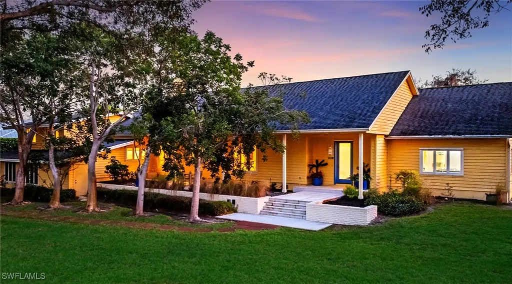 Naples FL, 586 Yucca Road