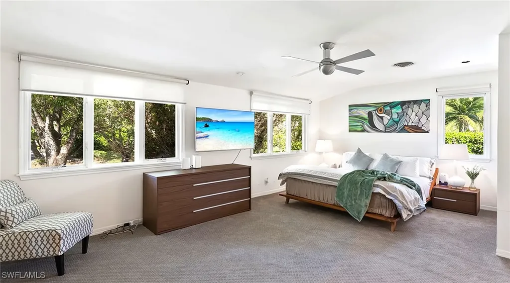 586 Yucca Road Naples FL 34102