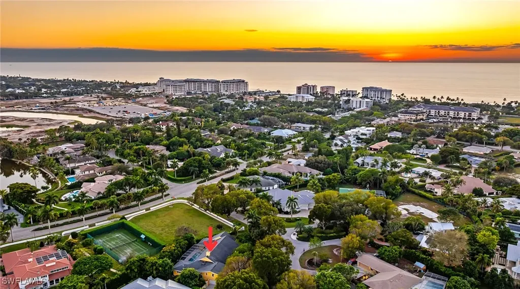 586 Yucca Road Naples FL 34102