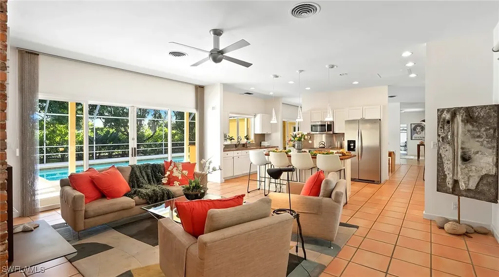 586 Yucca Road Naples FL 34102
