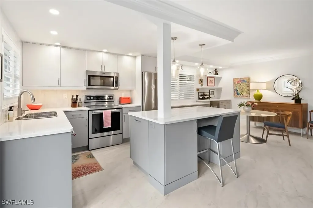 3000 Gulf Shore Boulevard N Naples FL 34103