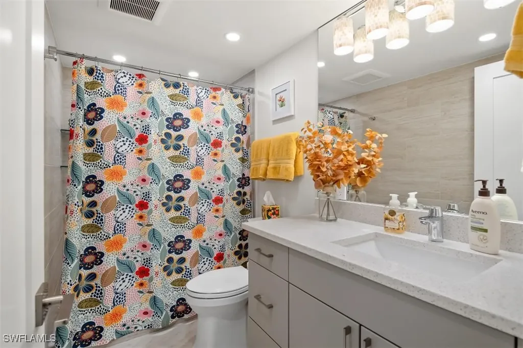 3000 Gulf Shore Boulevard N Naples FL 34103