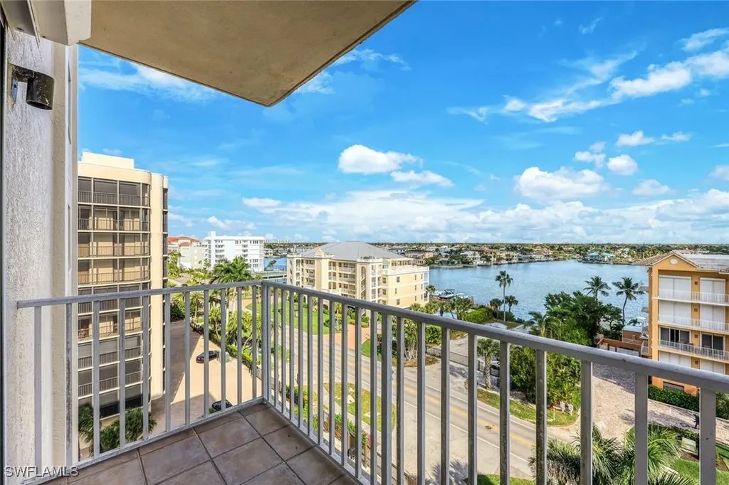 9577 Gulf Shore Drive Naples FL 34108