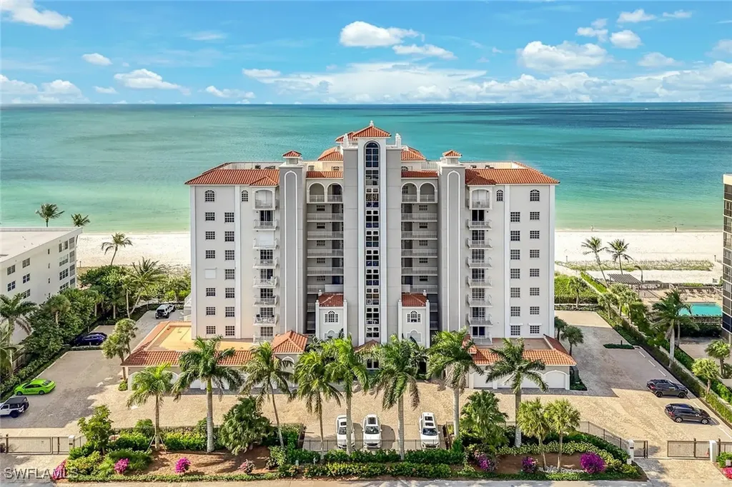 9577 Gulf Shore Drive Naples FL 34108
