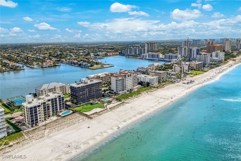 9577 Gulf Shore Drive Naples FL 34108