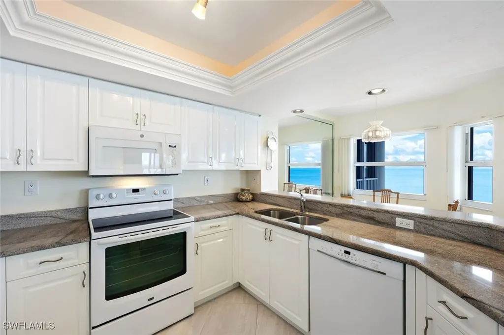 9577 Gulf Shore Drive Naples FL 34108