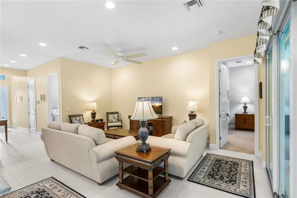 11409 Jacaranda Drive Naples FL 34120