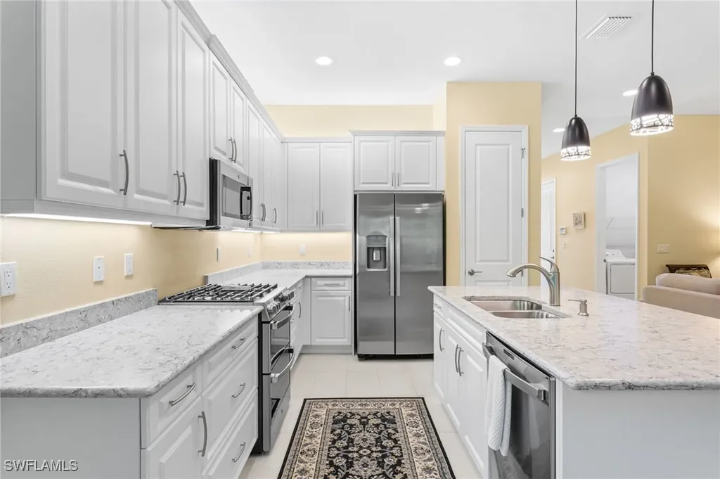 11409 Jacaranda Drive Naples FL 34120