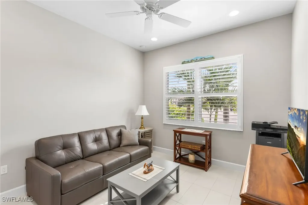 11409 Jacaranda Drive Naples FL 34120