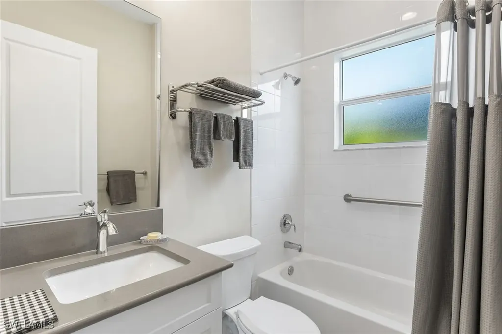 11409 Jacaranda Drive Naples FL 34120