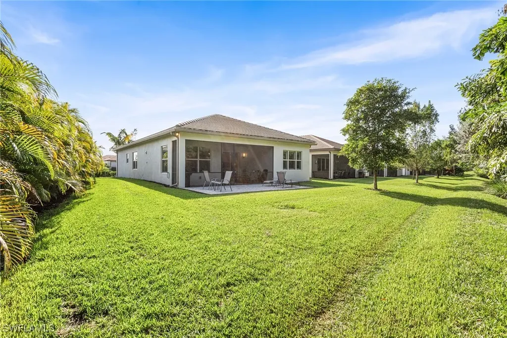 11409 Jacaranda Drive Naples FL 34120