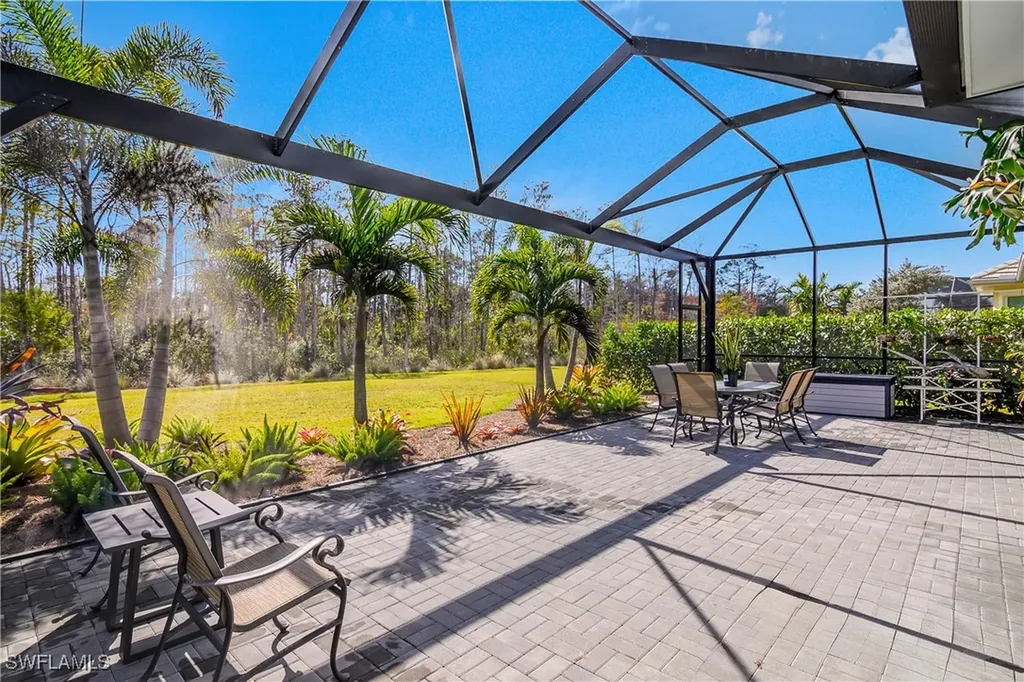6303 Antigua Way Naples FL 34113