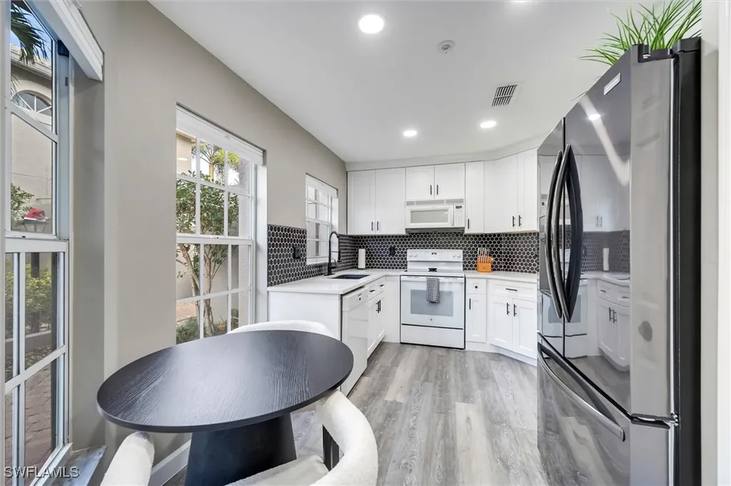 28080 Cavendish Court Bonita Springs FL 34135