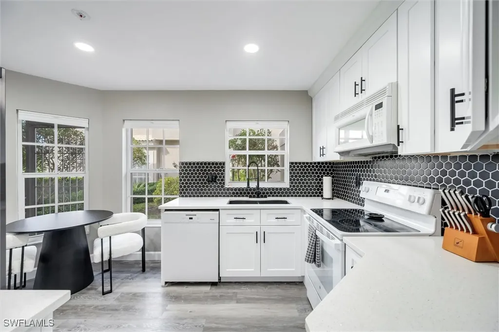 28080 Cavendish Court Bonita Springs FL 34135